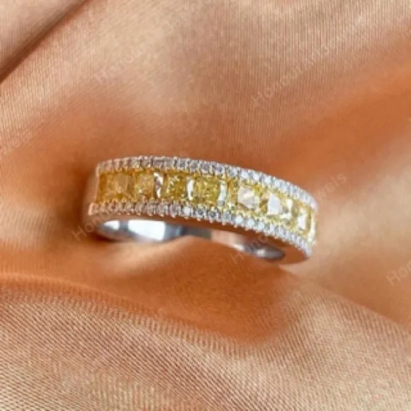 Elegant Yellow stone and Silver Women's Ring - Picture 3 of 5